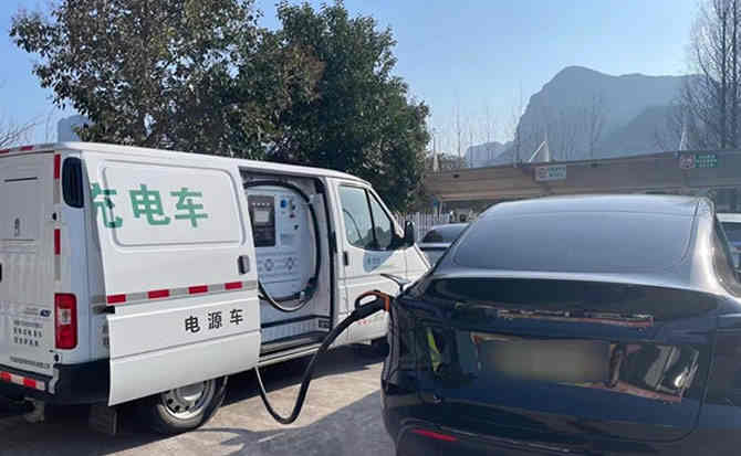涪城区汽车搭电